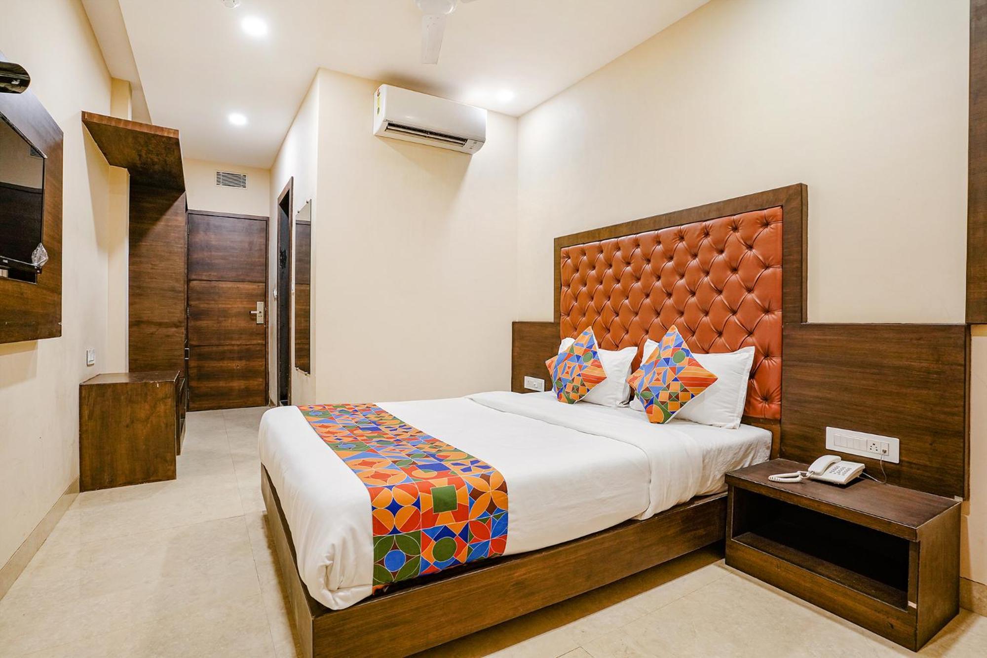 Fabhotel Vertigo Suites - Nr Bkc Mumbai Exterior photo