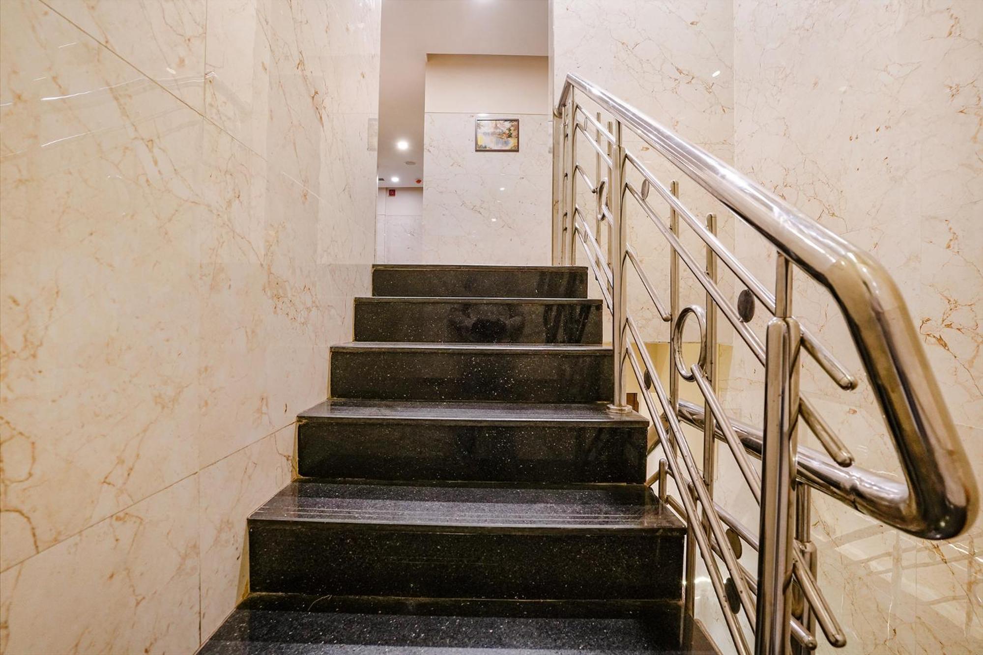 Fabhotel Vertigo Suites - Nr Bkc Mumbai Exterior photo